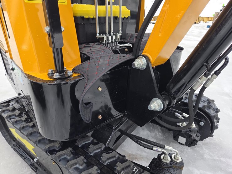 #2188-•-unused-future-ft15-mini-excavator-image-14