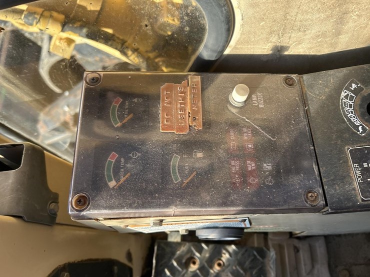 caterpillar-307-image-60