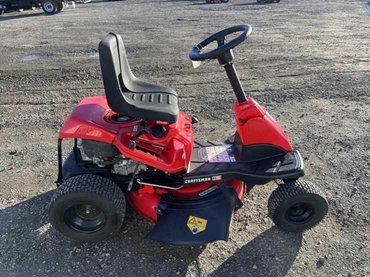 2023-craftsman-r110-ride-on-mower-image-3