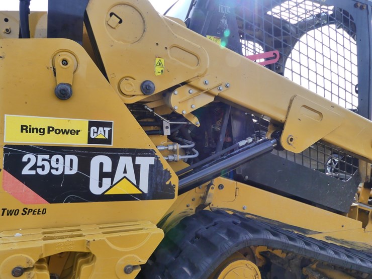 2019-caterpillar-259d-image-8