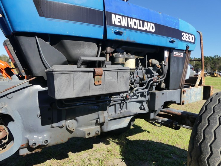 new-holland-3930-image-6