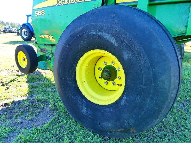 john-deere-568-image-6