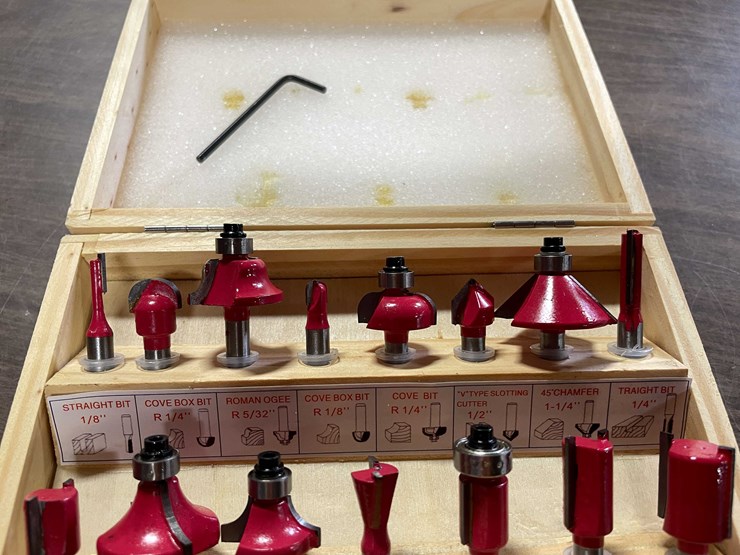 #2053-•-(15)-piece-router-bit-set-(cw)-image-2