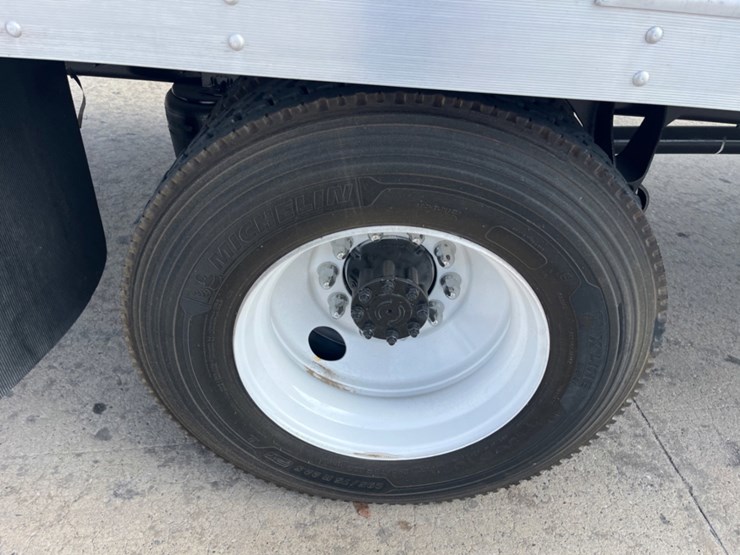 2019-international-durastar-4300-image-13