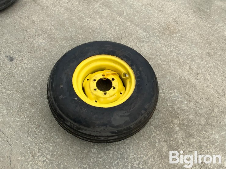 carlisle-11l-15sl-tire-on-a-6-bolt-rim-image-5