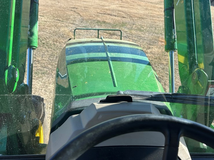 john-deere-6105e-image-44