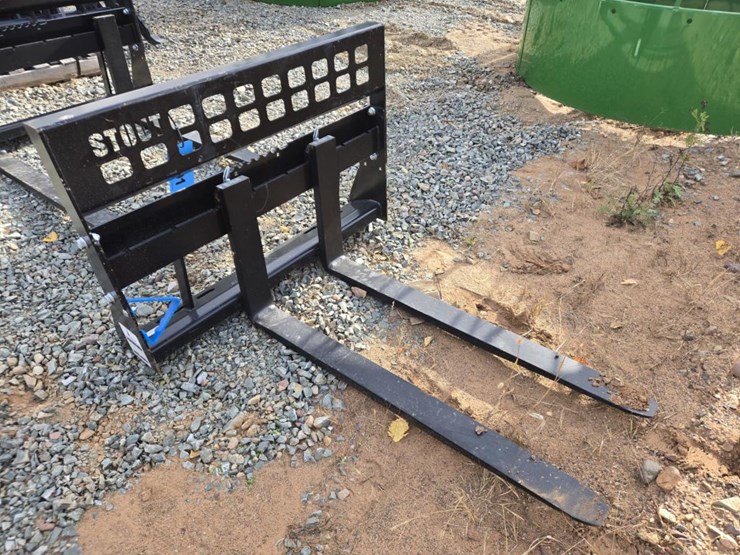 #6005-•-unused-48"-stout-skid-steer-pallet-forks-image-2