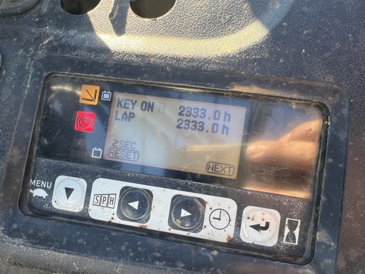 2018-toyota-8fbcu25-image-17