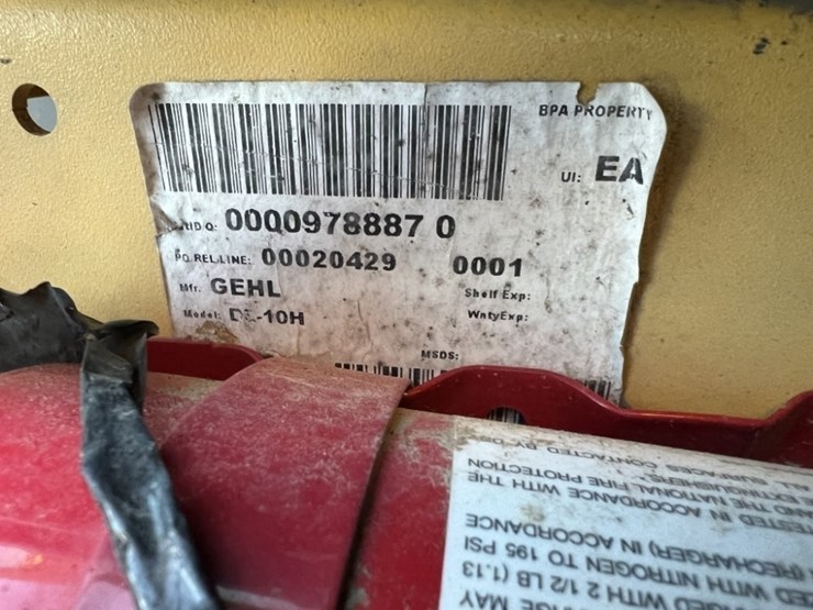 2004-gehl-dl10h44-image-20