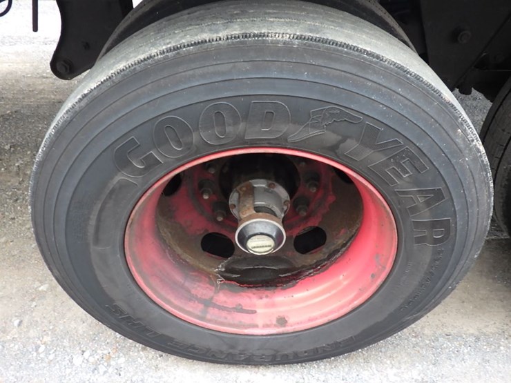 2018-hyundai-translead-image-19