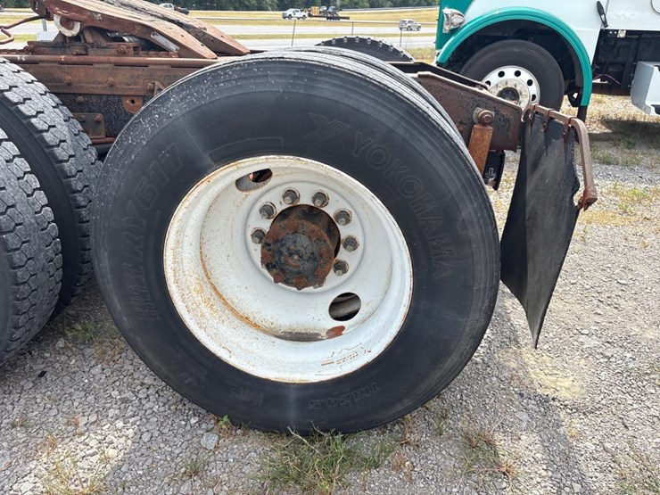 1994-international-9400-eagle-image-12