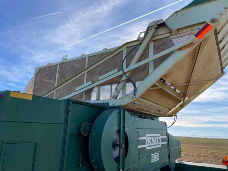kmc-3360-peanut-harvester-image-18
