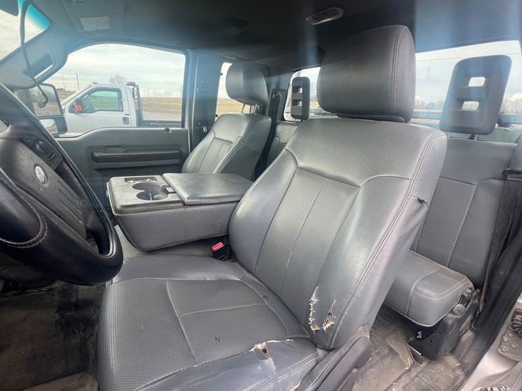 2015-ford-f350-xl-image-15