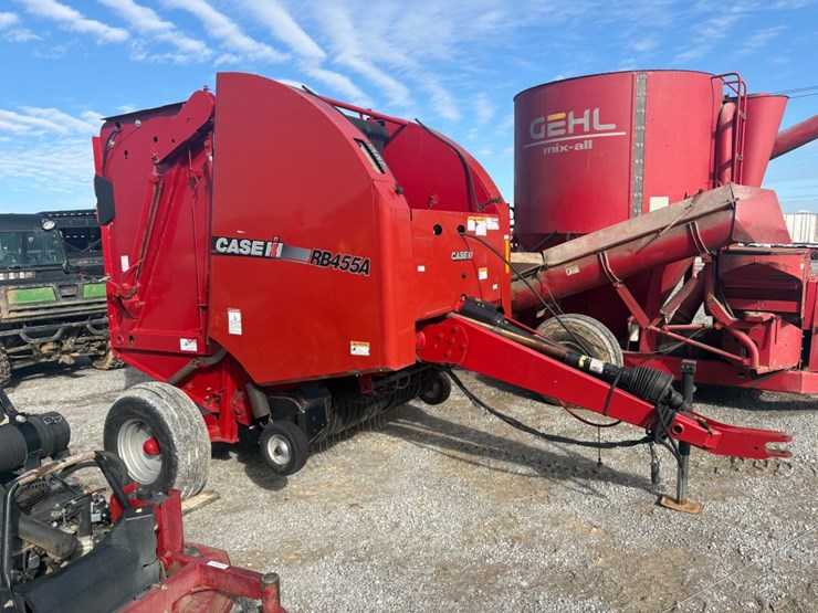 #30713-•-2016-case-rb455a-round-baler-image-2
