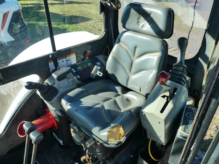 2005-bobcat-435-image-10