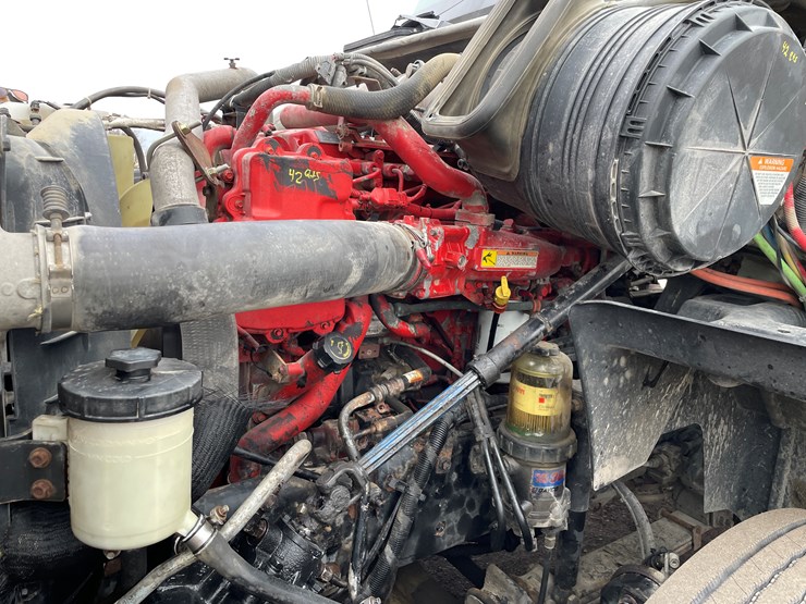 #1000-•-2015-international-tandem-axle-day-cab-semi-tractor-(has-wi-title)-image-29