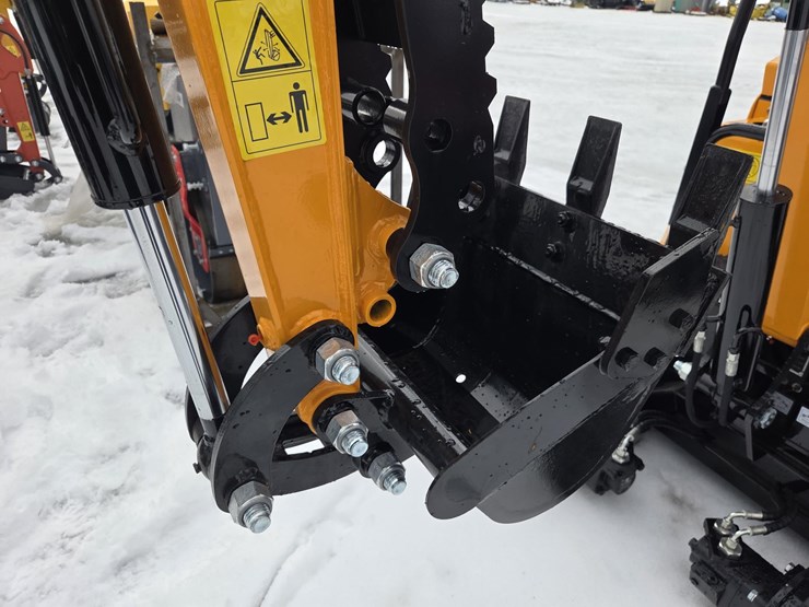 #2189-•-unused-future-ft15-mini-excavator-image-9