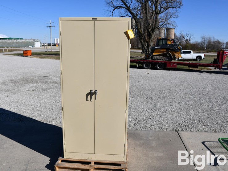 tennsco-metal-cabinet-image-2