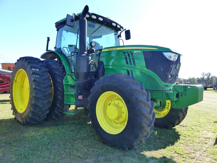 2017-john-deere-6195r-image-2