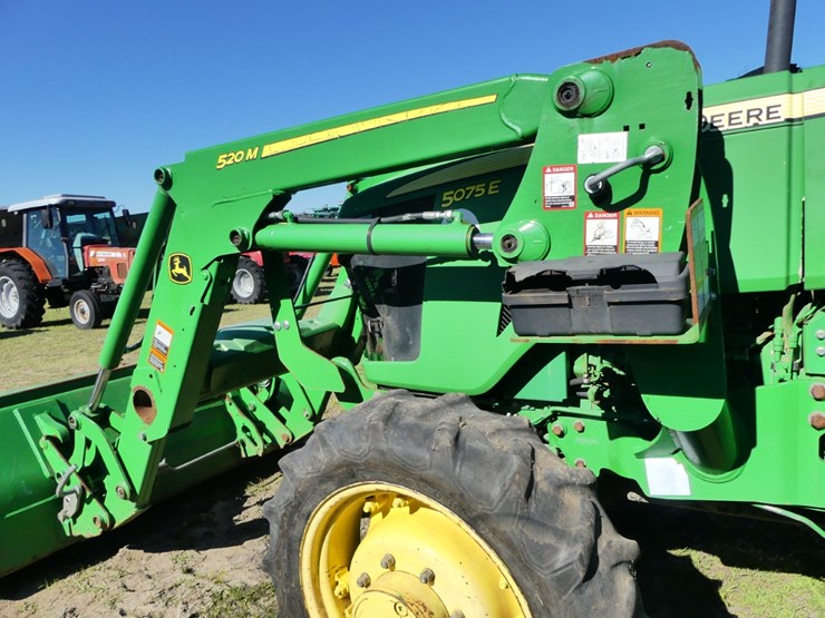john-deere-5075e-image-9
