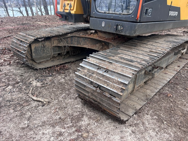 2022-volvo-ec220el-image-9