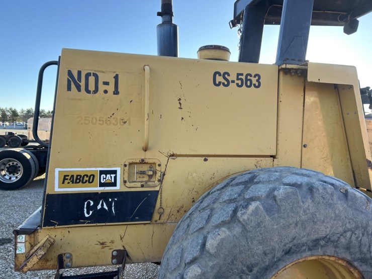 1992-caterpillar-cs-563-image-23
