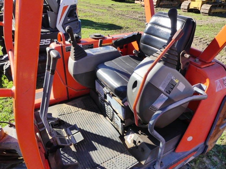 2000-kubota-kx61-2-image-11