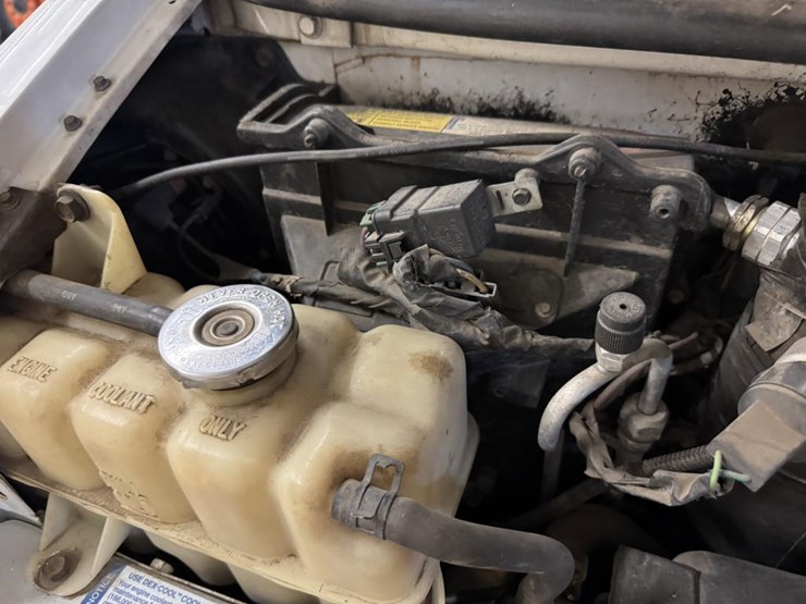 #2225-•-1996-chevrolet-box-truck-image-38