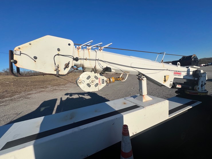 2008-kenworth-t300-image-24