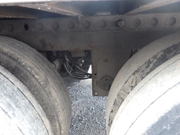 2017-hyundai-translead-image-18