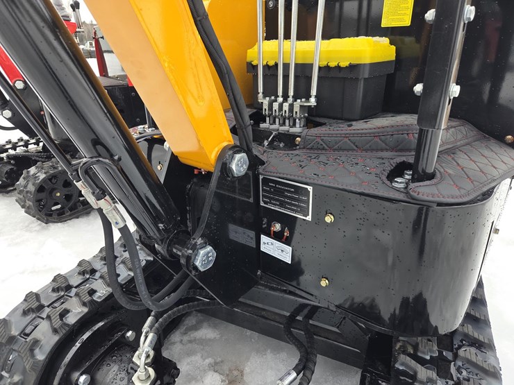 #2188-•-unused-future-ft15-mini-excavator-image-13