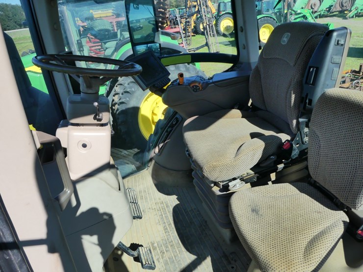 2020-john-deere-2020-image-13