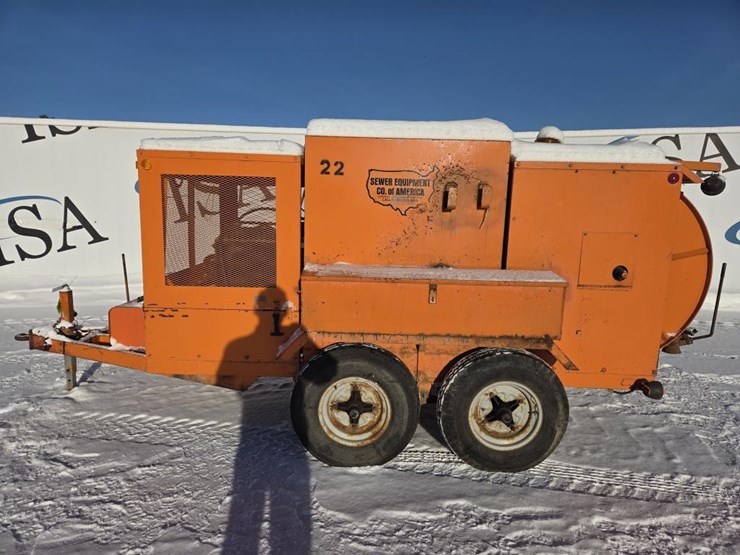 #5000-•-sewer-equipment-tandem-axle-sewer-jetter-trailer-image-2