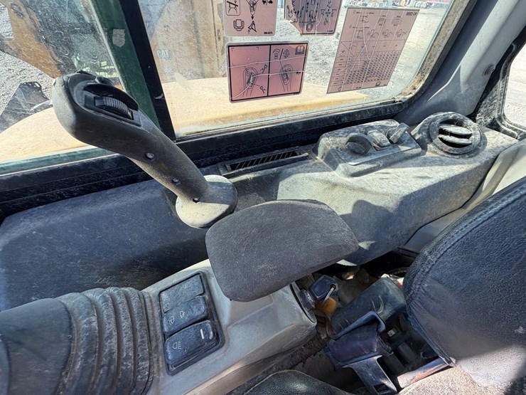 caterpillar-305e2-cr-image-28