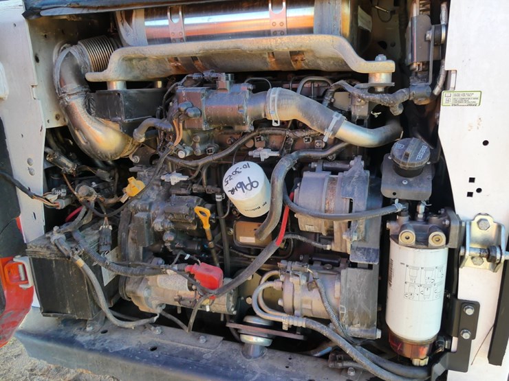 2021-bobcat-t770-image-9