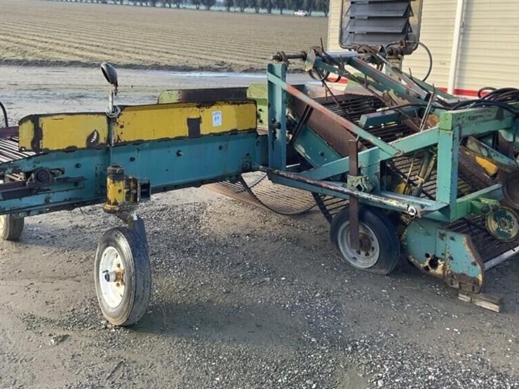 pickett-48"x10.5"-3-pt-vine-diverter-image-1