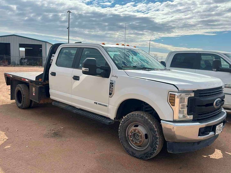 2018-ford-f350-image-2