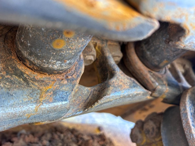 komatsu-d61pxi-24-image-29