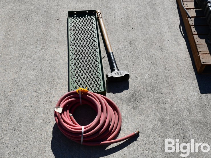 sledge-hammer,-hose,-&-bracket-image-6