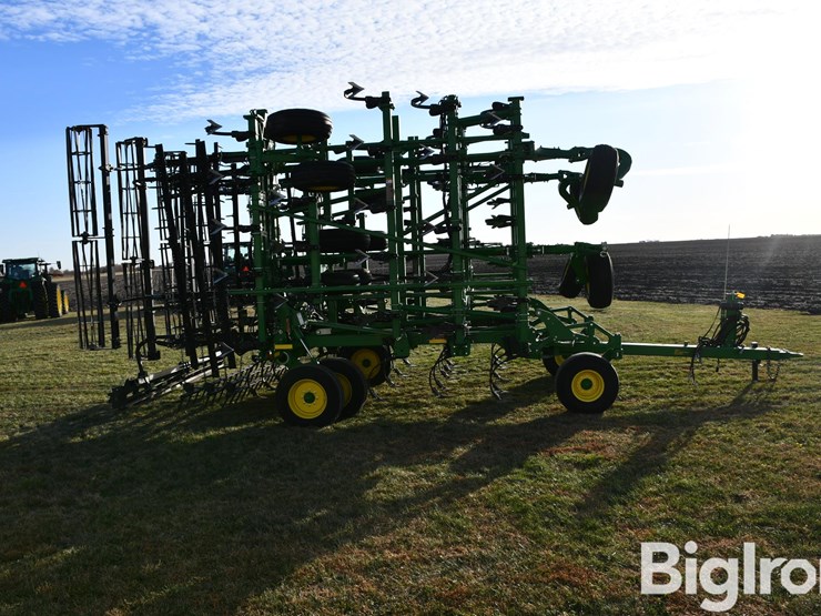 2018-john-deere-2018-image-4