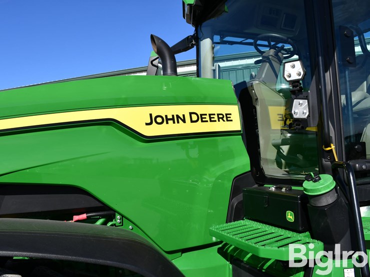2022-john-deere-8r-410-image-15