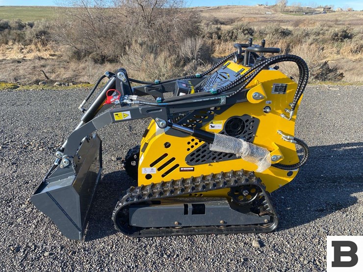 2025-sdlanch-sdll60-mini-skid-steer-loader-image-2