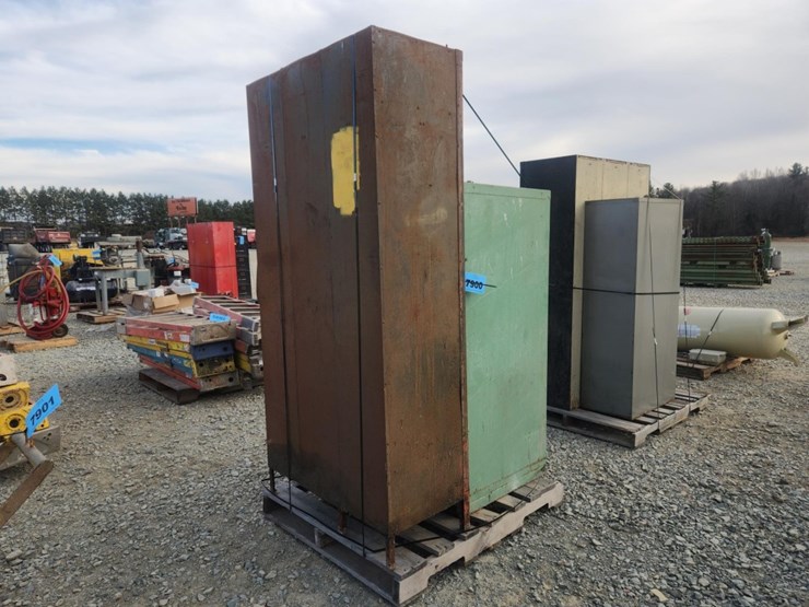 #6017-•-cabinet-and-lockers-image-3