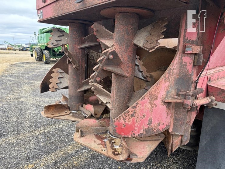 1992-freightliner-fld120-image-12