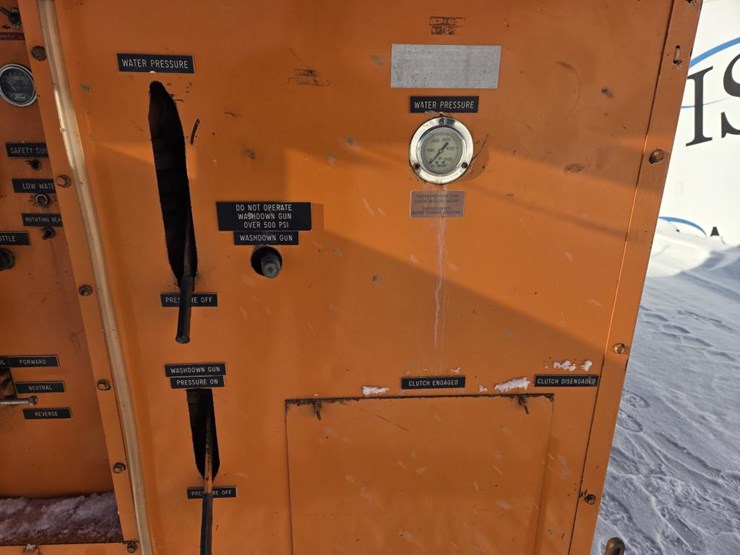 #5000-•-sewer-equipment-tandem-axle-sewer-jetter-trailer-image-27