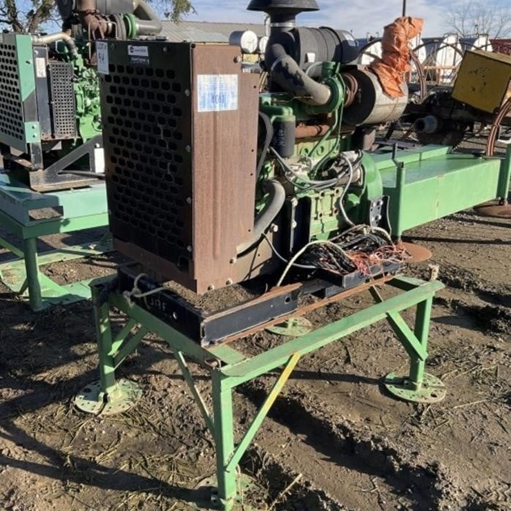 JOHN DEERE 4-Cyl Stationary Engine