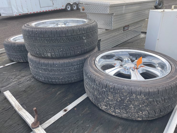 #1449-•-(4)-aluminum-6-bolt-rims-with-tires-image-1