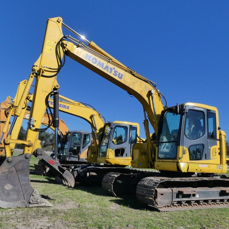 2017 KOMATSU PC138US LC