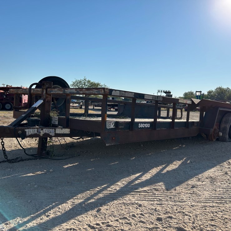2008 TEXAS BRAGG 20 UTILITY TRAILER