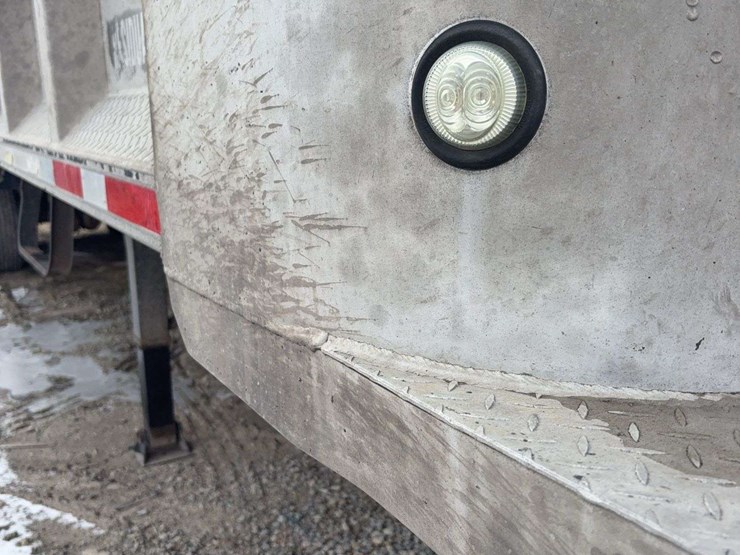 1997-mac-34ft-dump-trailer,-tires-are-80%,-new-hoist-2-years-ago,-new-liner-2-years-ago,-automatic-roll-tarp,-new-jacks,-just-downsizing,-nice-trailer-image-27